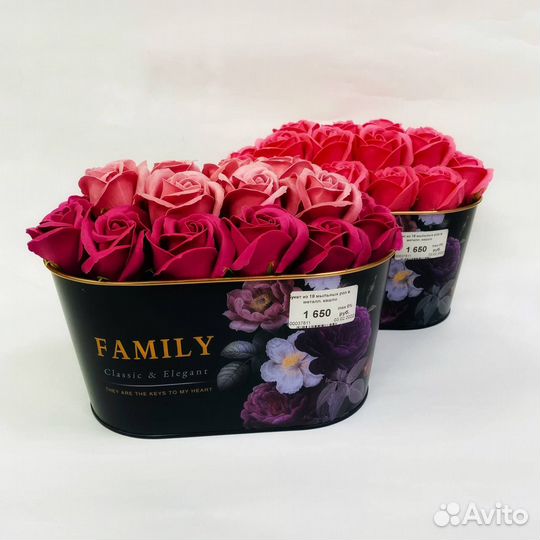 Букет из 19 мыльных роз в металл. кашпо