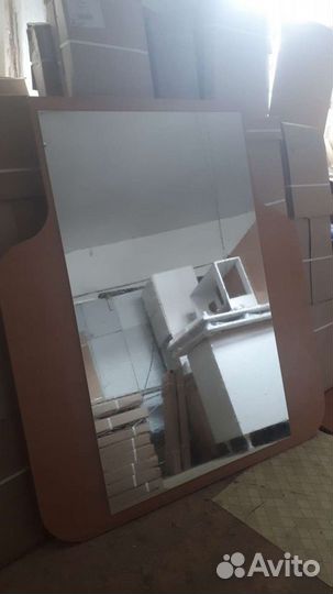 Зеркало на щите