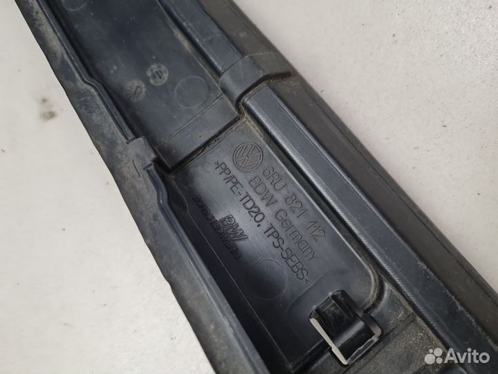 Пыльник крыла переднего правого Volkswagen Polo Se