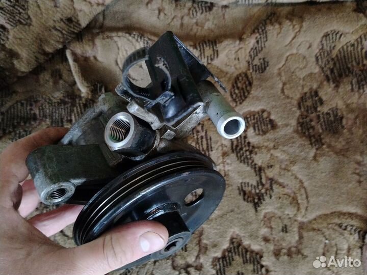 Насос гура kia Sportage 2