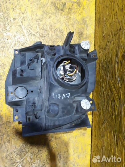 Фара левая Volkswagen Transporter T4 1.9 2002