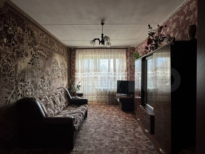 2-к. квартира, 40 м², 3/5 эт.