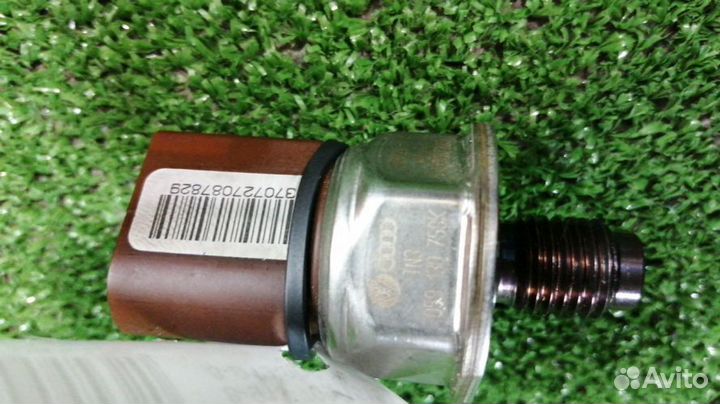 Датчик давления топлива Audi CDY CAS