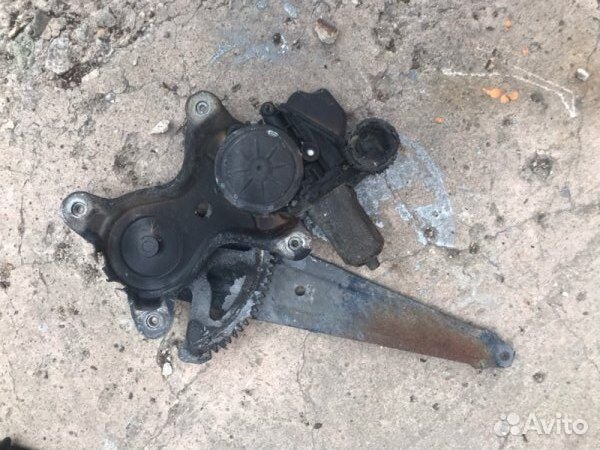 Стеклоподъемник передний левый Toyota Camry V50