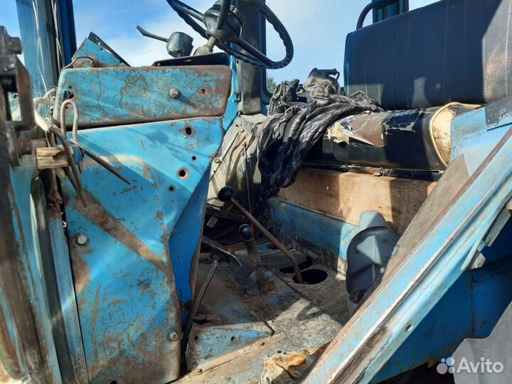 Синий трактор мтз 82