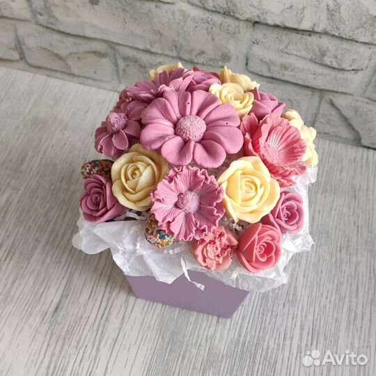 Подарок из шоколадных цветов маме день рождения