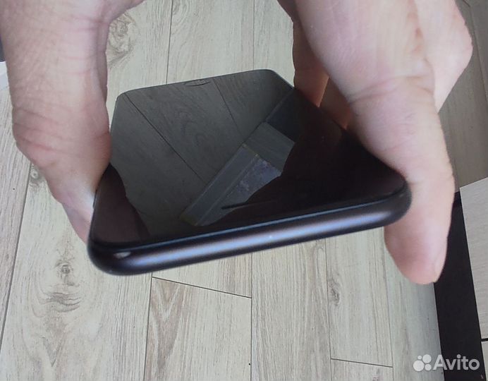 iPhone 7, 32 ГБ