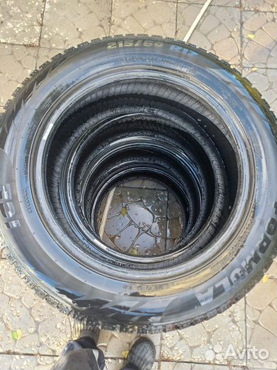 Pirelli Formula Ice 215/60 R17