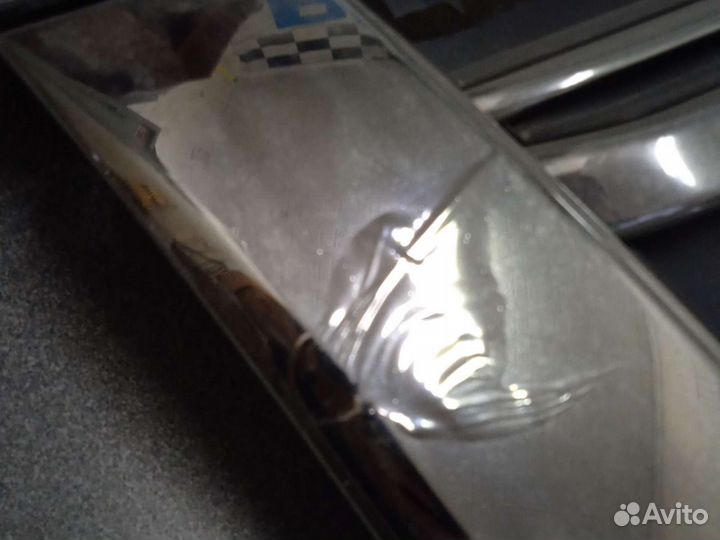 Решетка радиатора Mitsubishi Pajero (V90) ivрестал