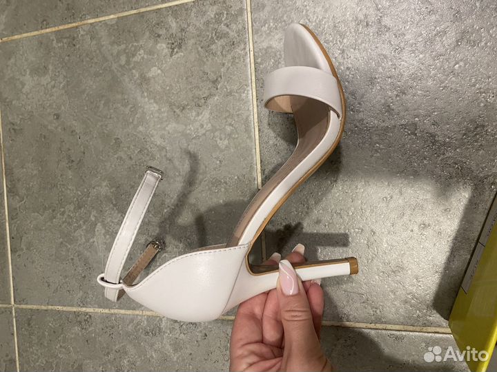 Туфли белые свадебные