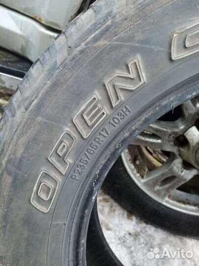 Toyo Open Country A/T 235/65 R17