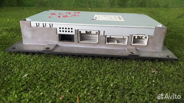 Усилитель звука Volvo Xc90