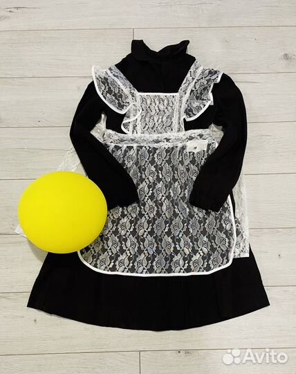 Школьная форма на выпускной. Два разных