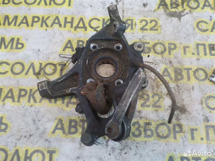 Кулак поворотный задний правый Mercedes Benz E-Cl