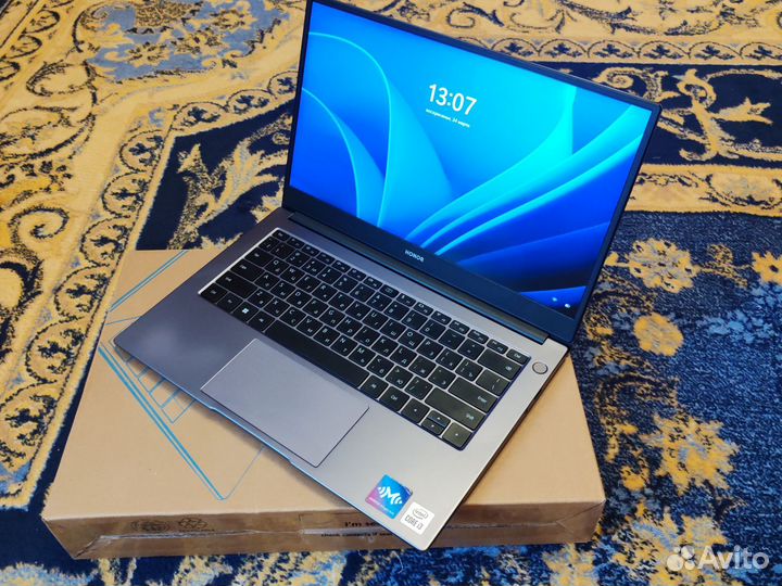 Honor magicbook x14