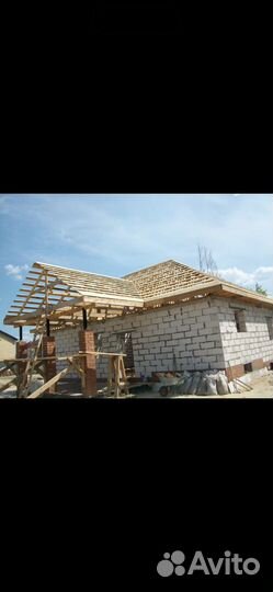 Бригада строителей