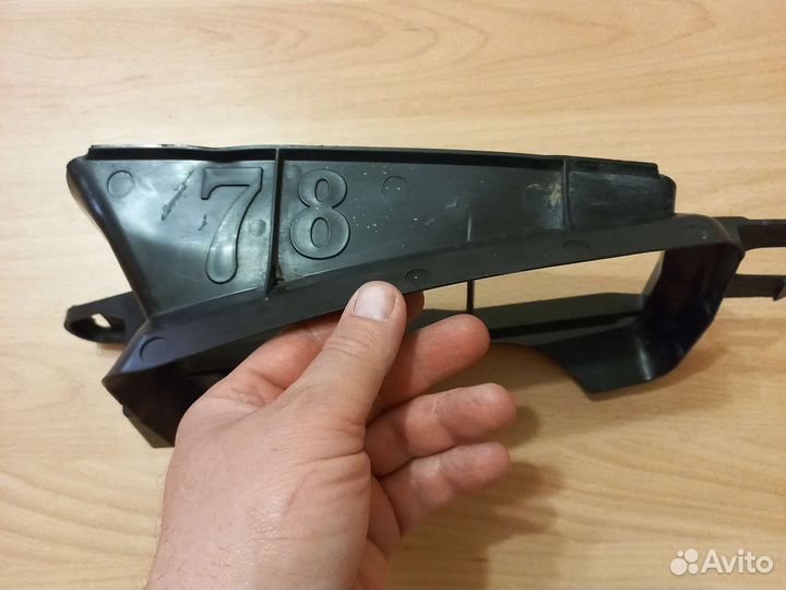 Лексус RX диффузор радиатора АКПП 32917-48080