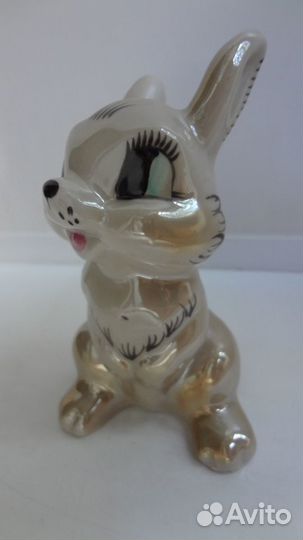 Фарфоровая фигурка заяц