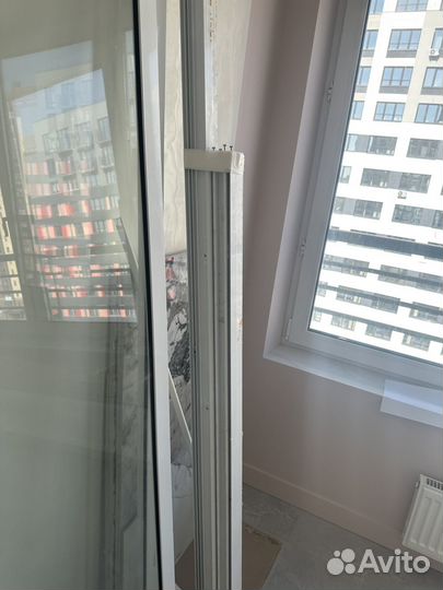 Двери пластиковые со стеклом бу