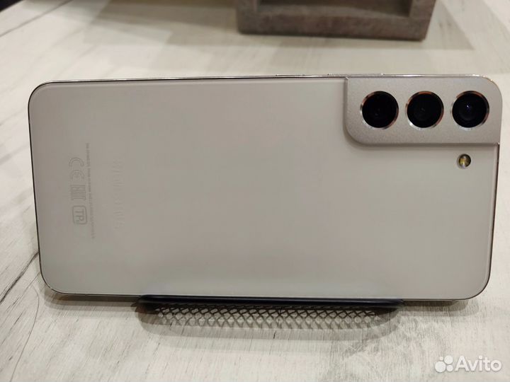 Samsung Galaxy S22+, 8/128 ГБ
