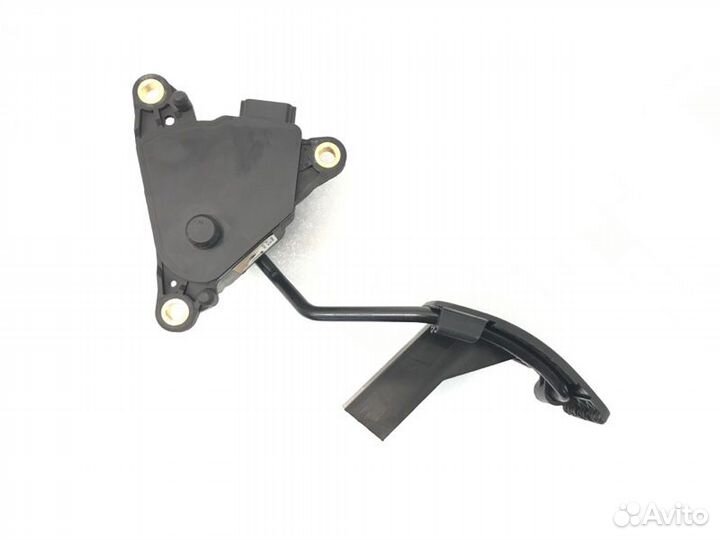 Педаль газа Nissan Qashqai 1.6 2009