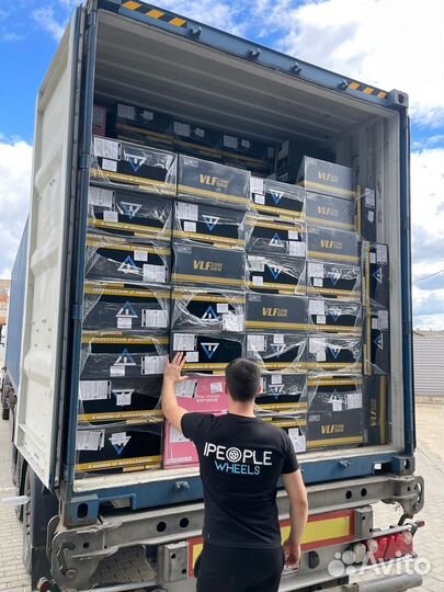 Диски Wheelegend VLF11 R18 8j et+38 5*108