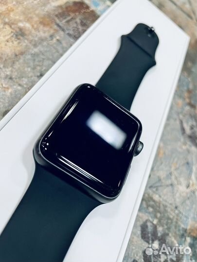 Смарт часы Apple Watch Series 3 42mm