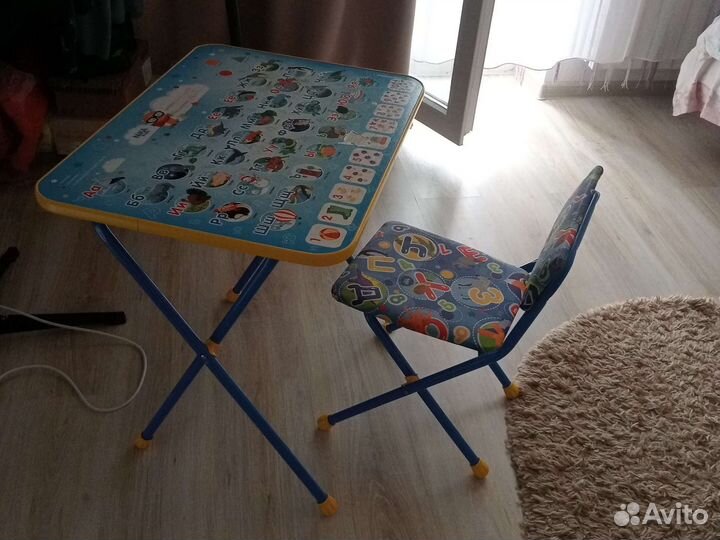 Стол и стул детский бу