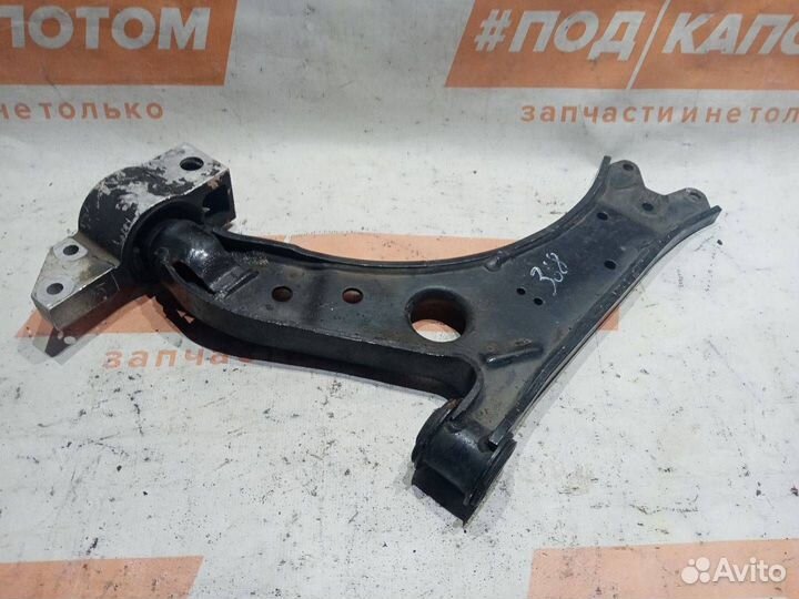 Рычаг передний правый нижний Volkswagen Golf 5