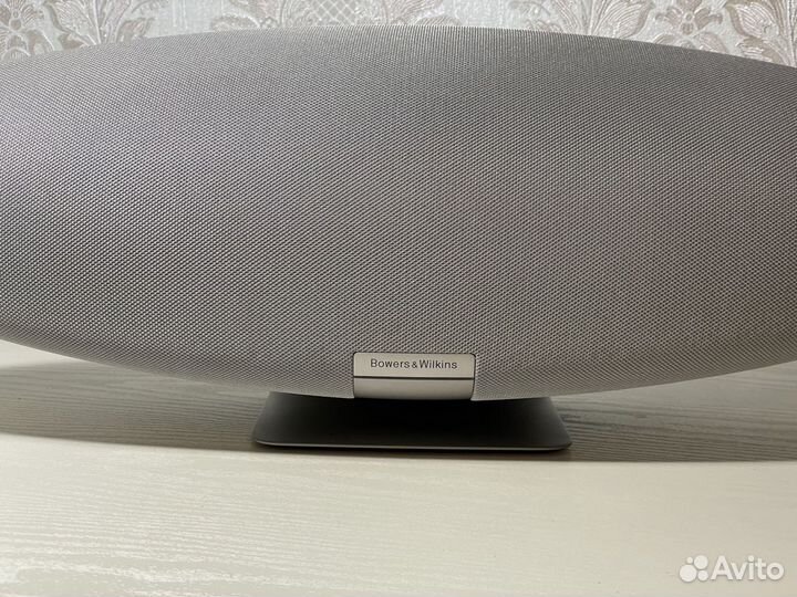 Bowers & Wilkins Zeppelin 2024