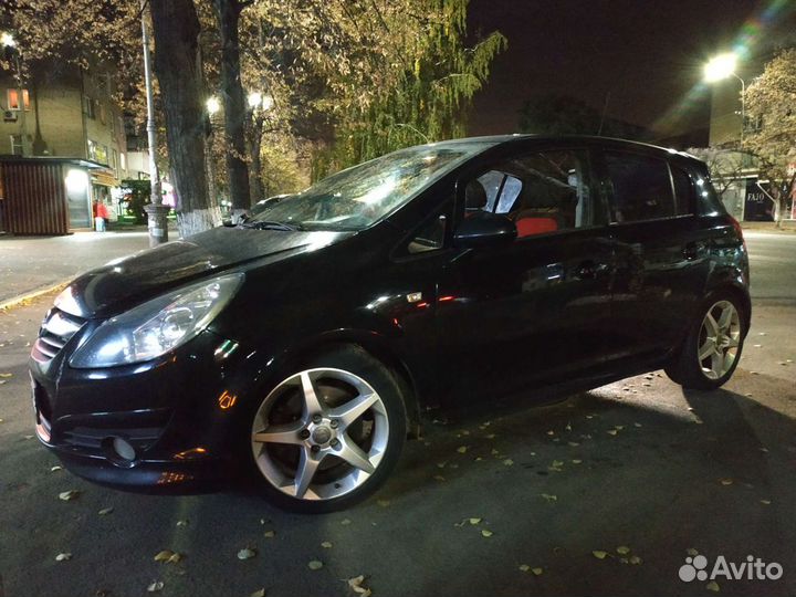 Opel Corsa 1.6 МТ, 2008, битый, 130 000 км