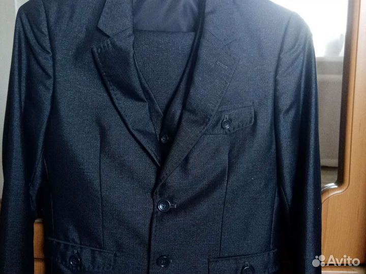 Костюм тройка на мальчика