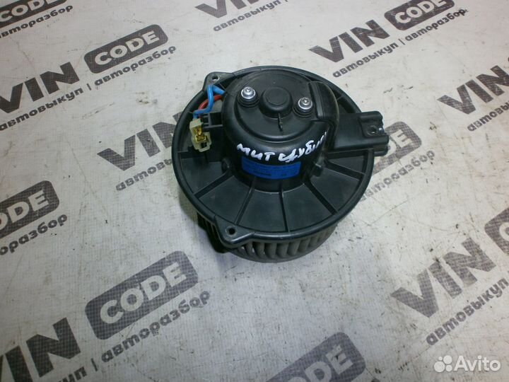 Моторчик отопителя Mitsubishi Carisma