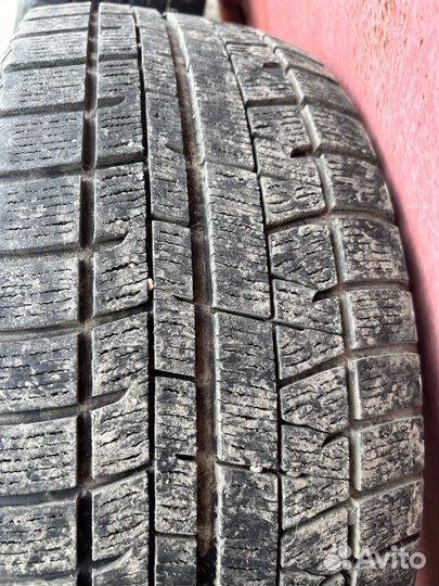 Yokohama Ice Guard IG50+ 215/55 R17 87C