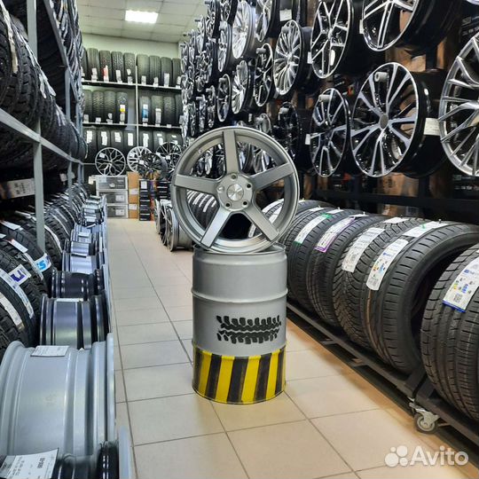 Диски литые R17 9.0 5*114.3 ET30 73.1 Matt Gunmet