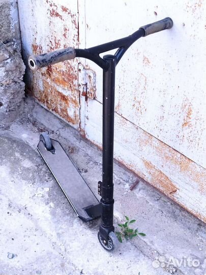 Трюковой самокат