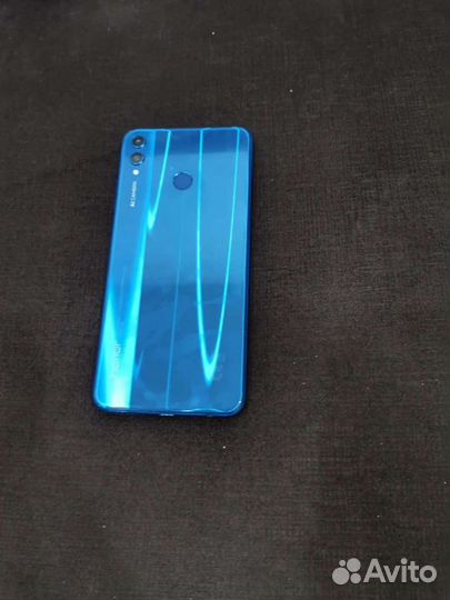 Телефон Huawei 8х