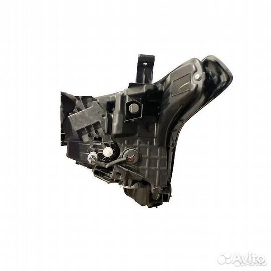 Под заказ Фары Toyota Tundra 2021-2024