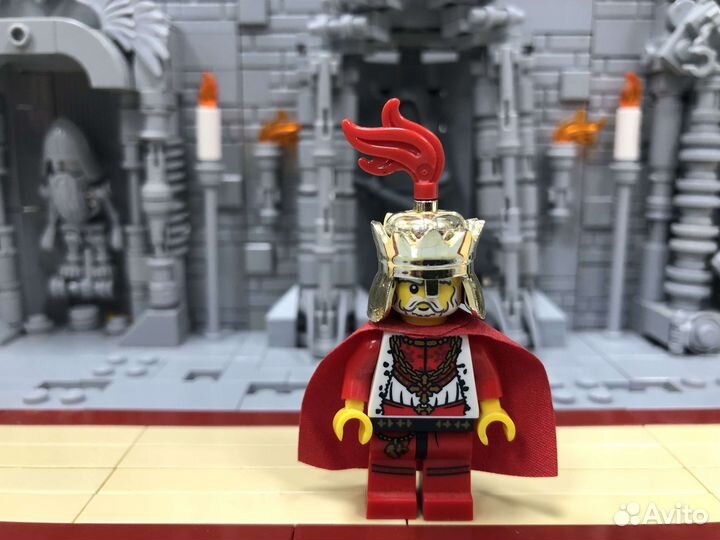 Минифигурка Lego cas511 Kingdoms - Lion King with