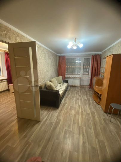 2-к. квартира, 42 м², 2/5 эт.