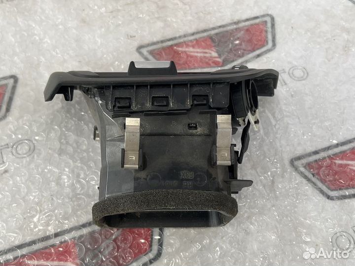 Дефлектор воздуховода левый BMW 3 F30/31