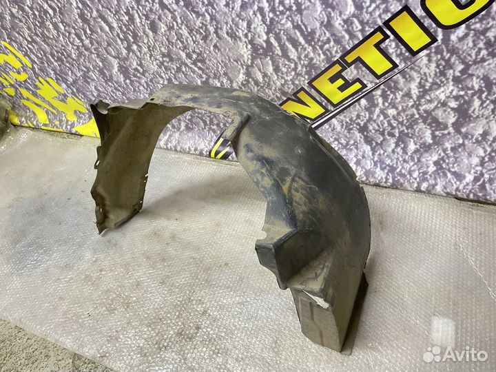 TF69Y084030015 Подкрылок передний левый Sens Lanos