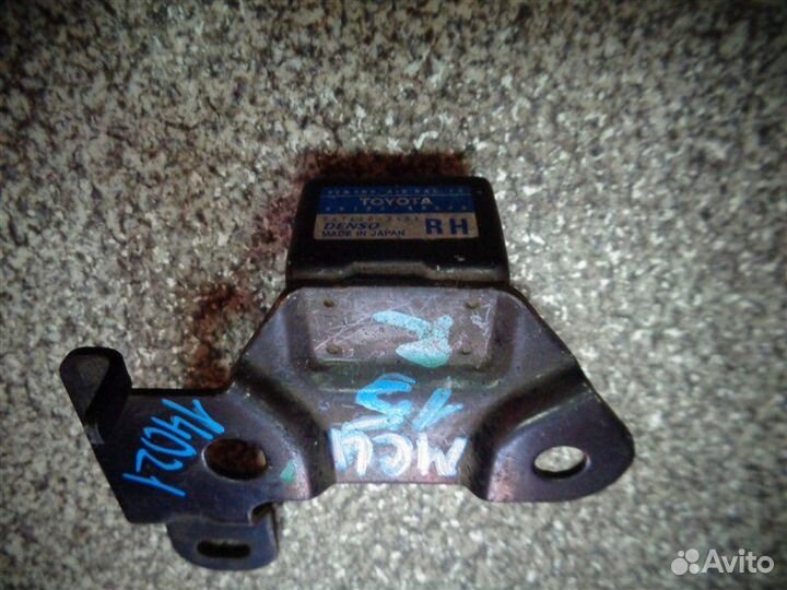 Датчик airbag Toyota Harrier MCU15