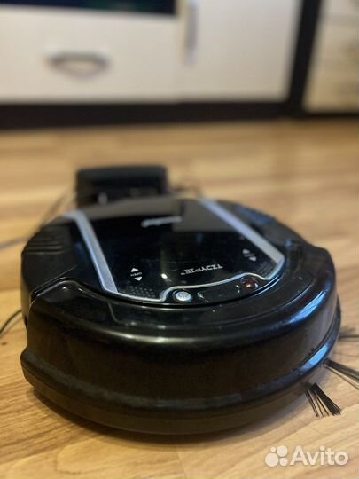 Робот пылесос