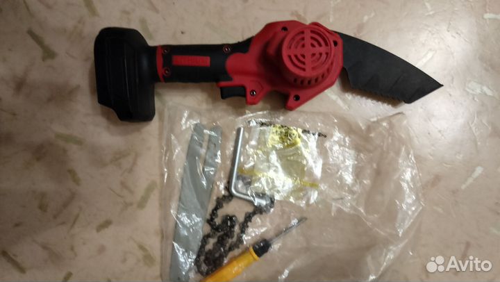 Пила аккумуляторная цепная