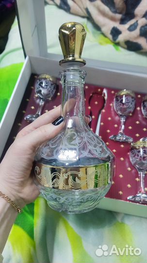 Графин с рюмками