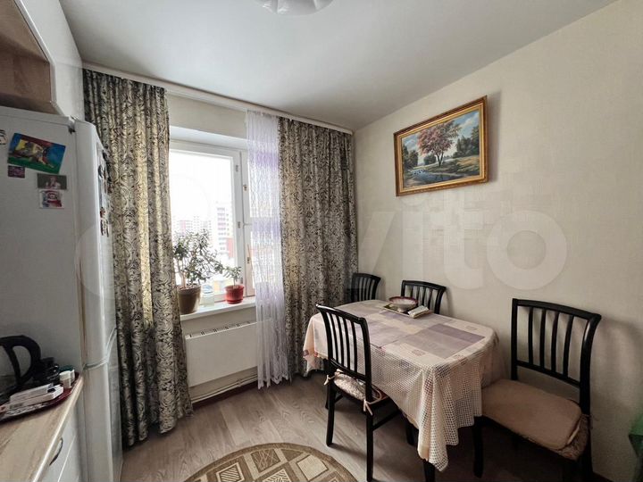 2-к. квартира, 57,3 м², 4/10 эт.