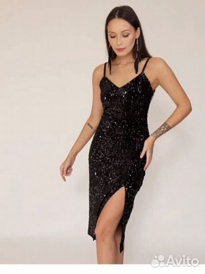 Платье блестящее новое