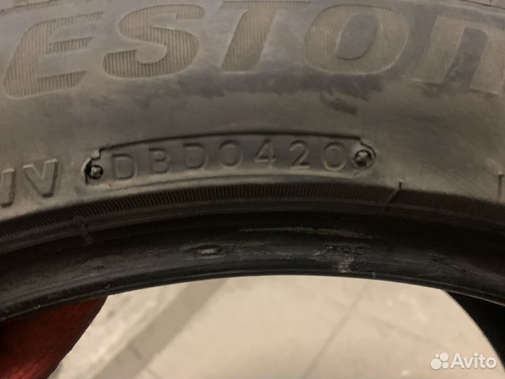 Bridgestone Blizzak Spike-02 235/45 R18 98T