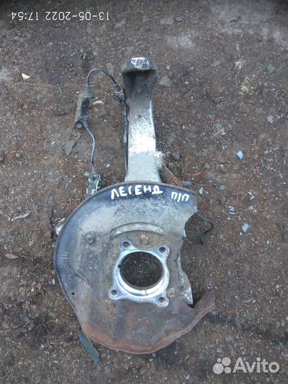 Кулак поворотный передний Хонда Легенд 2007 год